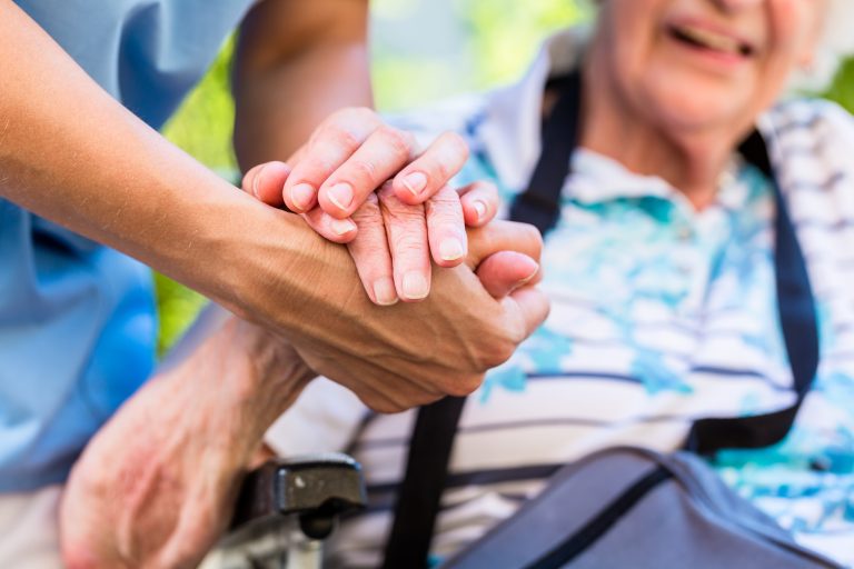 Accompagner les personnes handicapées vieillissantes